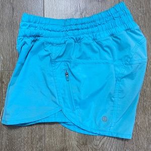Lululemon athletica blue shorts size 6